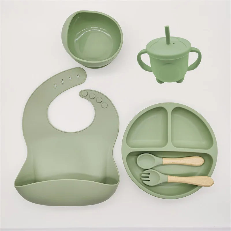 Little Feast" Baby Silicone Feeding Set: Comprehensive 8-Piece Mealtime Kit